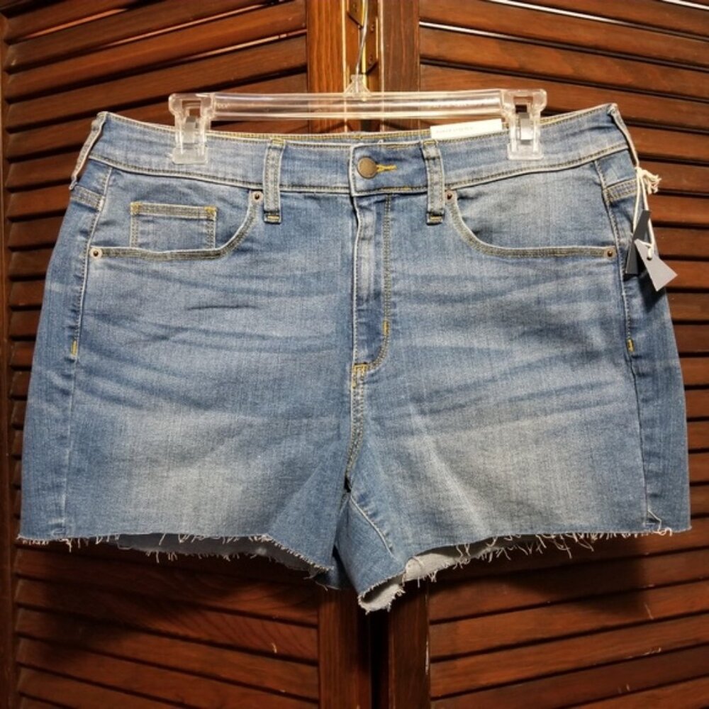 NWT Universal Thread Midi Shorts Denim Jean Shorts Frayed Hem Raw Hem Sz 12 - Picture 6 of 9